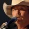 Alan Jackson – Softly And Tenderly (Live)